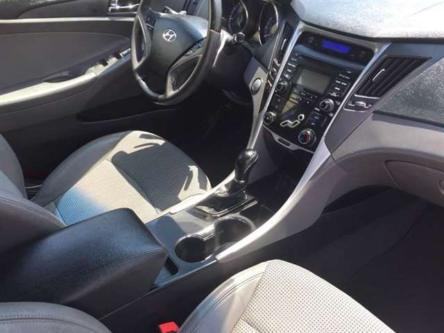 2012 Hyundai Sonata SE 4dr Sedan 6A